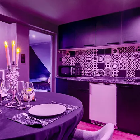 Escale Du Desir - Balancoire D'amour, Croix De Saint Andre, Menottes Et Fauteuil Tantra - Love-room-alsace-67